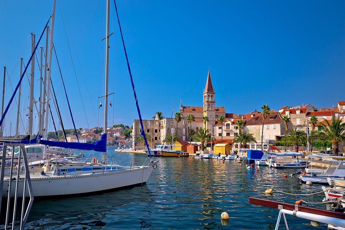 croatia-harbor-coastal-town (2)